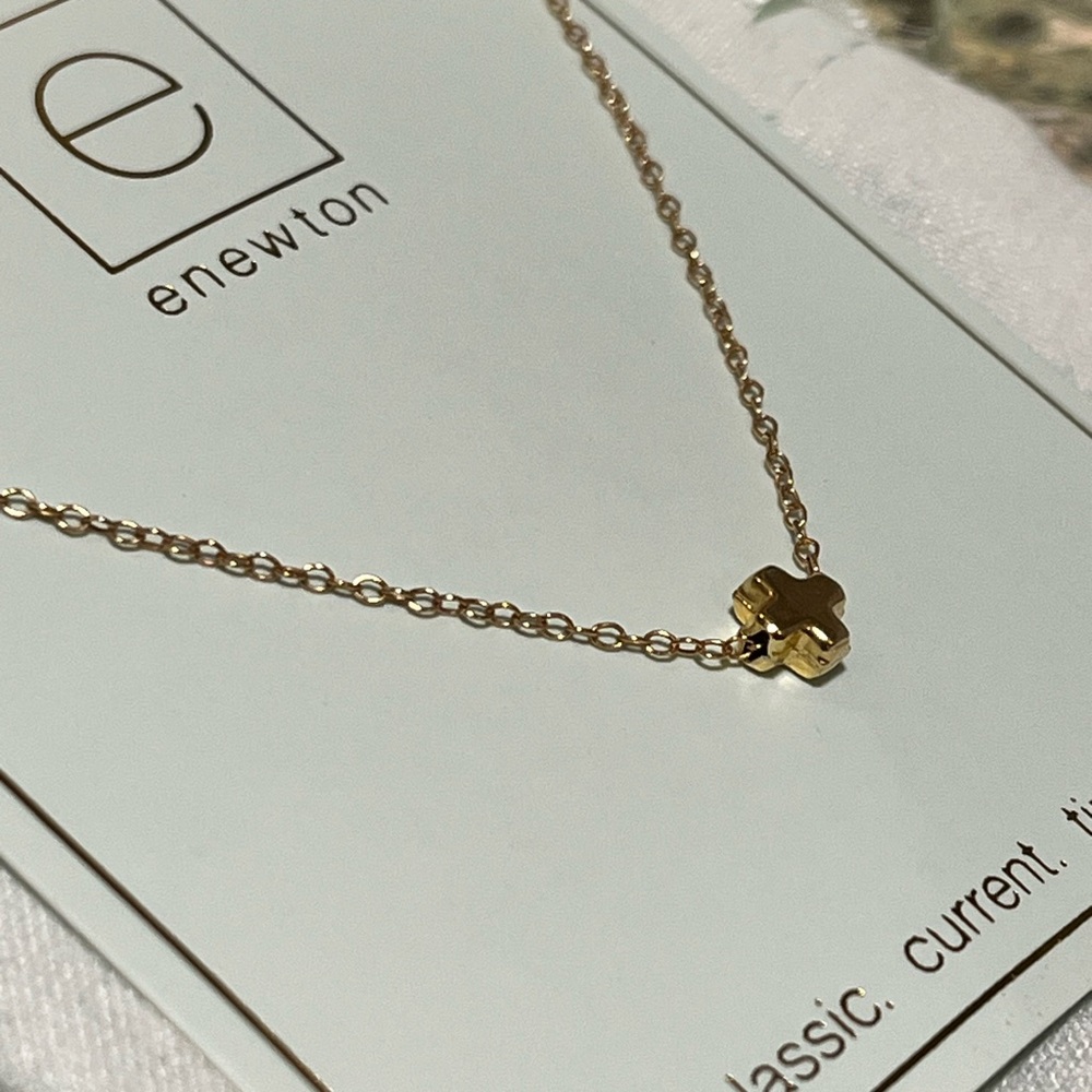 enewton SMALL SIGNATURE CROSS NECKLACE